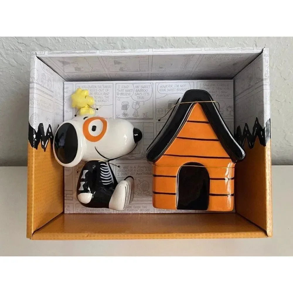 Peanuts Halloween Snoopy Woodstock‎ Ceramic Salt & Pepper Shakers Set Skeleton